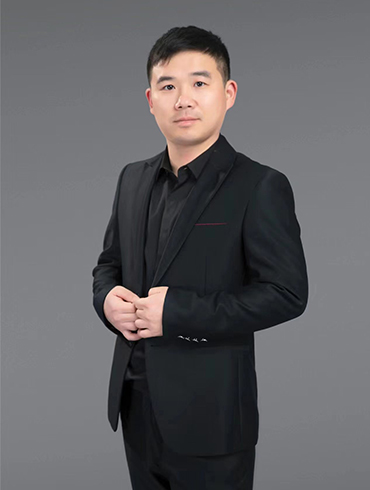 李小炼